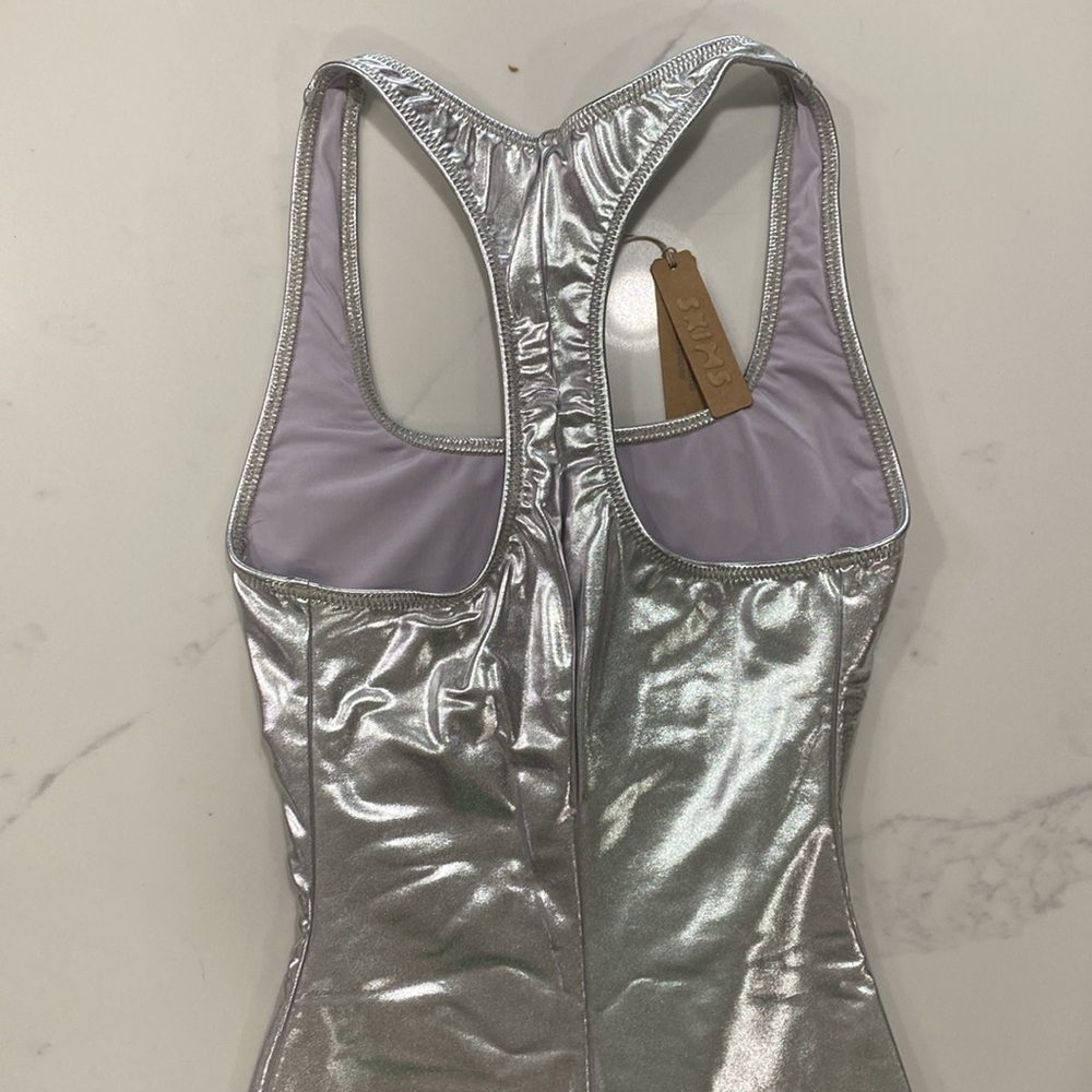 Skims Metallic Swim Cycle Suit - Picture 7 of 9